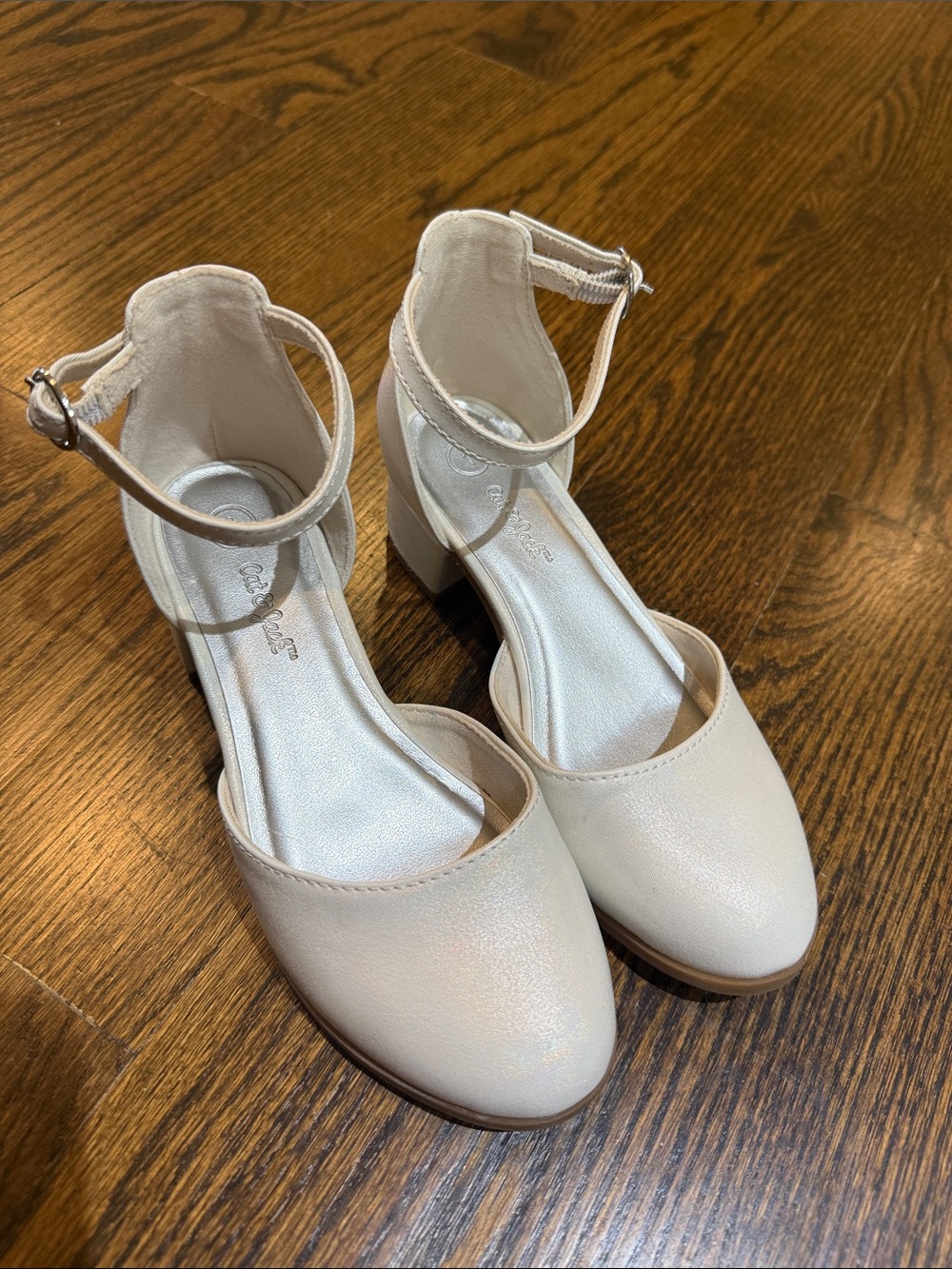 Cat & Jack Girls Size 1 White Dress Block Heel, Dress Shoe, adj. Ankle Strap